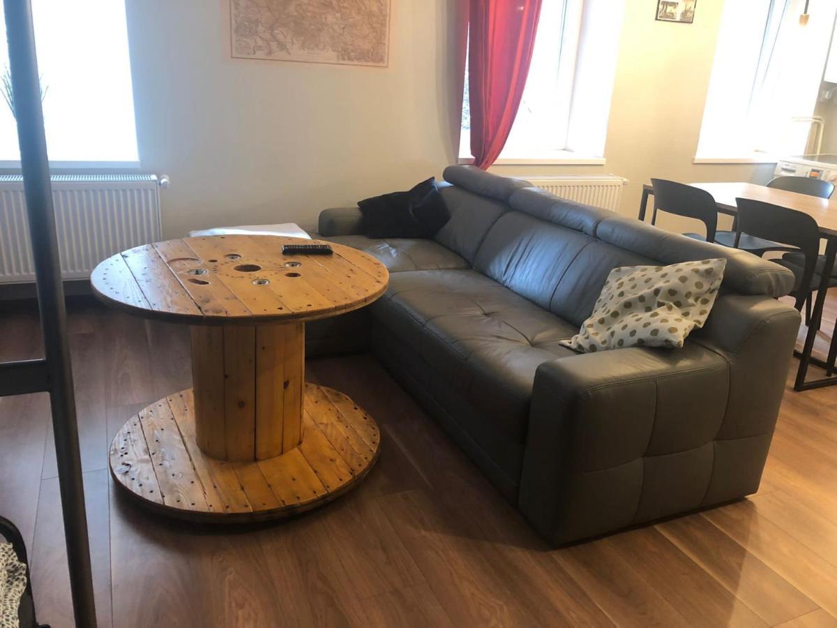 Apartament Srodmiescie 1 Sypialnia Oraz 1 Salon Валбжих Экстерьер фото